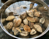 Foto del paso 1 de la receta: Almejas a la marinera
