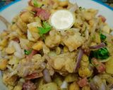 A picture of step 2 of Aloo chana ("chat").