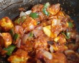 A picture of step 11 of Kadhai paneer.