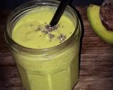 A picture of step 2 of Avocado Smoothie.
