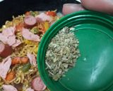 A picture of step 12 of Indomie Pizza.
