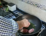 Foto del paso 2 de la receta: Carrillada ibérica con patatas fritas puente