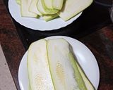 Foto del paso 2 de la receta Canelones de calabacín rellenos de albóndigas al horno
