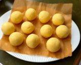 A picture of step 9 of German potato dumpling.