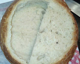 Foto del paso 2 de la receta: Pan de hogaza relleno de mozzarella, carne picada y jamón