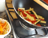Foto del paso 2 de la receta: Wok vegetariano sencillo con noodles