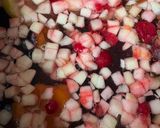 Egyszerű gyümölcsleves recept fázis 2 fotója