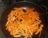 A picture of step 4 of Wok-Style Stir-Fried Noodles.