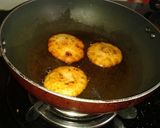 A picture of step 2 of Mawa ke shahi malpua.