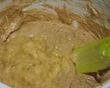 Foto langkah ke 4 dari resep Biasane Cake (Banana and Palm Sugar Cake).