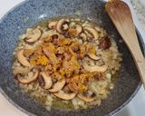 Foto del paso 2 de la receta: Fideuá de rabo de toro y champiñones