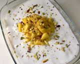 A picture of step 4 of Mango custard delight.