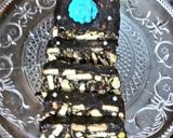 A picture of step 7 of Nobaked chocolate cake.