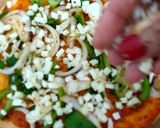 ચીઝ વેજ પિઝા(Cheese Veg Pizza recipe In Gujarati રેસીપી સ્ટેપ5ફોટો