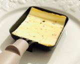 Hình bước làm 3 của món Raclette - Món Pháp Truyền Thống Mùa Lạnh Với Phô Mai Nóng Chảy, Jambon & Khoai Tây