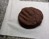 Foto del paso 2 de la receta: Galletitas de chocolate con sorpresa!