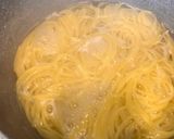 A picture of step 1 of Lebanese style spaghetti with minced meat and red sauce.