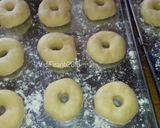 Foto langkah ke 7 dari resep Donat Tape Empuk 1 Telur aja.