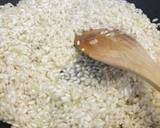 Risotto ai finferli e salvia recipe step 2 photo