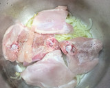 Foto del paso 3 de la receta: Pollo a la cerveza con corazones de alcachofa