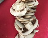 Foto langkah ke 1 dari resep Spaghetti Mushroom Sauce (Saus Jamur).
