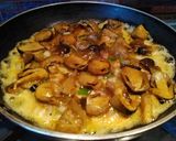A picture of step 5 of Mushroom Omelette.