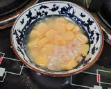 รูปขั้นตอนการทำที่ 2 ของ ข้าวต้มไส้กรอกไข่แดงเค็ม