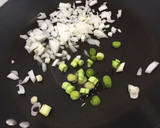 Foto del paso 2 de la receta: Salteado de tofu con arroz integral y verduras