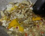 Gambar langkah 4 resipi Nasi Goreng Sosej.