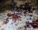 A picture of step 2 of Murmure bhadang(puffed murmure chiwda).
