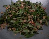 Foto langkah ke 8 dari resep Ulukutek Leunca Kemangi Pedas.