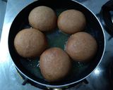 Foto langkah ke 7 dari resep Donat Chocolate.
