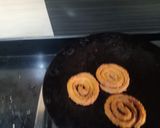 ચકરી(Chkari recipe in Gujarati) રેસીપી સ્ટેપ2ફોટો