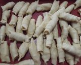 Foto langkah ke 4 dari resep Molen pisang mini kriukkk.