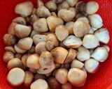 Hình bước làm 1 của món Nấm rơm kho tiêu xanh chay