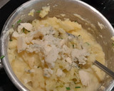 Foto del paso 3 de la receta: Puré de patatas con col y queso