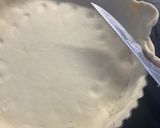 A picture of step 1 of Quiche Lorraine.