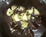 Foto langkah ke 8 dari resep Puding Brownies Isi Vla.