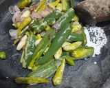 Foto langkah ke 3 dari resep Ayam Cabe Ijo.