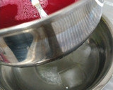 Foto del paso 7 de la receta: Tarta de frutilla con crema y gelatina