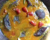Foto langkah ke 5 dari resep Tongkol Bumbu Kuning.