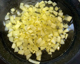 Foto del paso 1 de la receta: Fideuá caldosa de pollo
