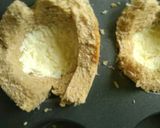 A picture of step 5 of Eggs In Baked Basket.