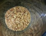 Foto langkah ke 5 dari resep Roti Pisang Kurma Almond aroma Moka.