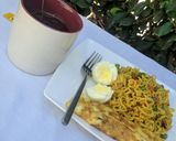 A picture of step 7 of Stir fry noodles with egg omelette and boiled egg.