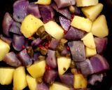 Foto del passaggio 3 della ricetta Insalata di patate a due colori