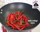 A picture of step 3 of Spicy chillie.