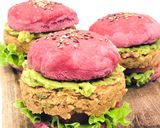 Foto del paso 13 de la receta: Hamburguesa de garbanzo con pan de remolacha