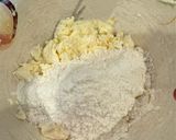 Hình bước làm 2 của món Bánh quy bơ hoa mai