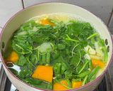 Foto langkah ke 3 dari resep Sayur Bening Daun Bayam.